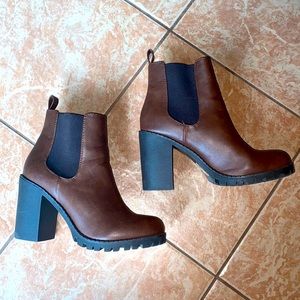 Winter ankle boots brown
